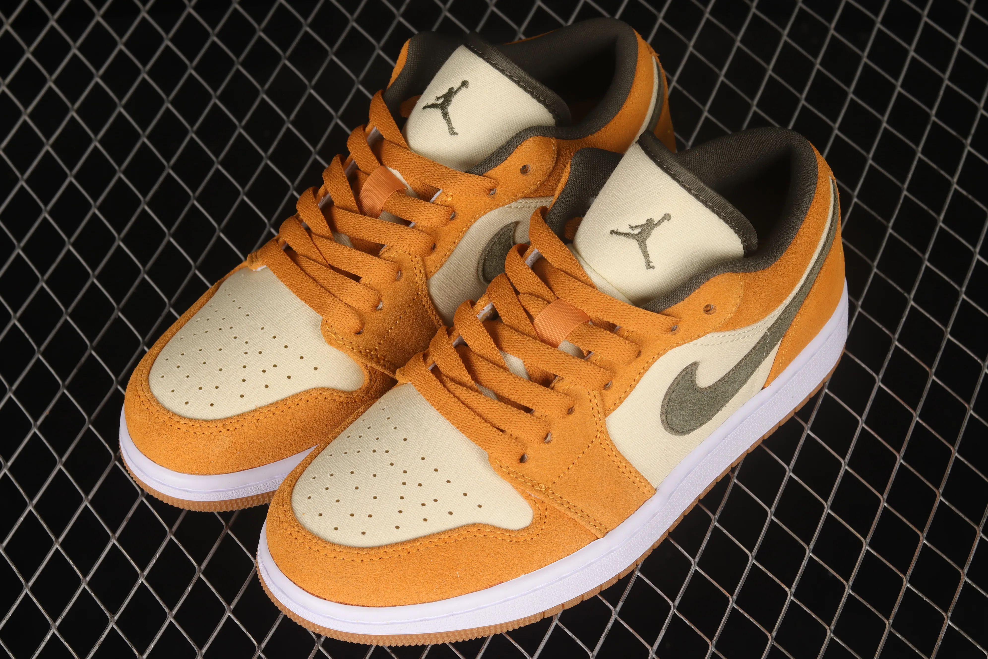 All categories Air Jordan Jordan series basketball shoes Air Jordan 1 Low Z version Air Jordan 1 Low "Ceramic" AJ1 Joe 1 Ugly Duckling low-top basketball shoes DH6931-102